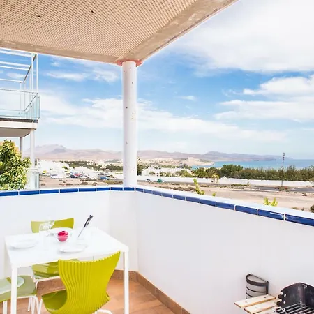 Ocean Views Atico 3 Apartment