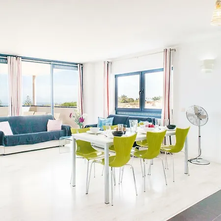 Ocean Views Atico 3 *